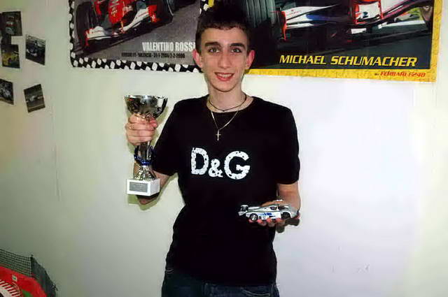 A dispetto di tutte le Porsche in gara 1° class. Yuri con la Mercedes Sauber