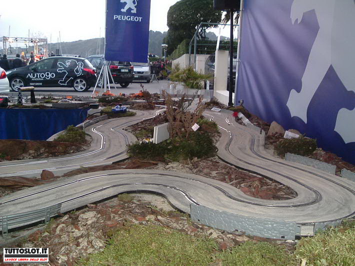 Tuttoslot Servizio noleggio piste al rally dell'adriatico con Peugeot
