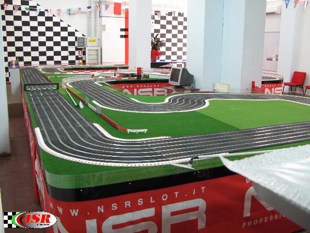 PISTA SLOT